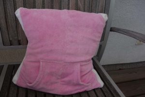 Aus alt mach neu! tante ata's Upcycling von Kleidungsstücken und Naturmaterialien